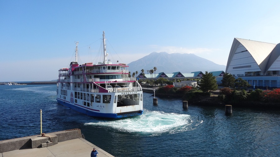 桜島フェリーターミナル