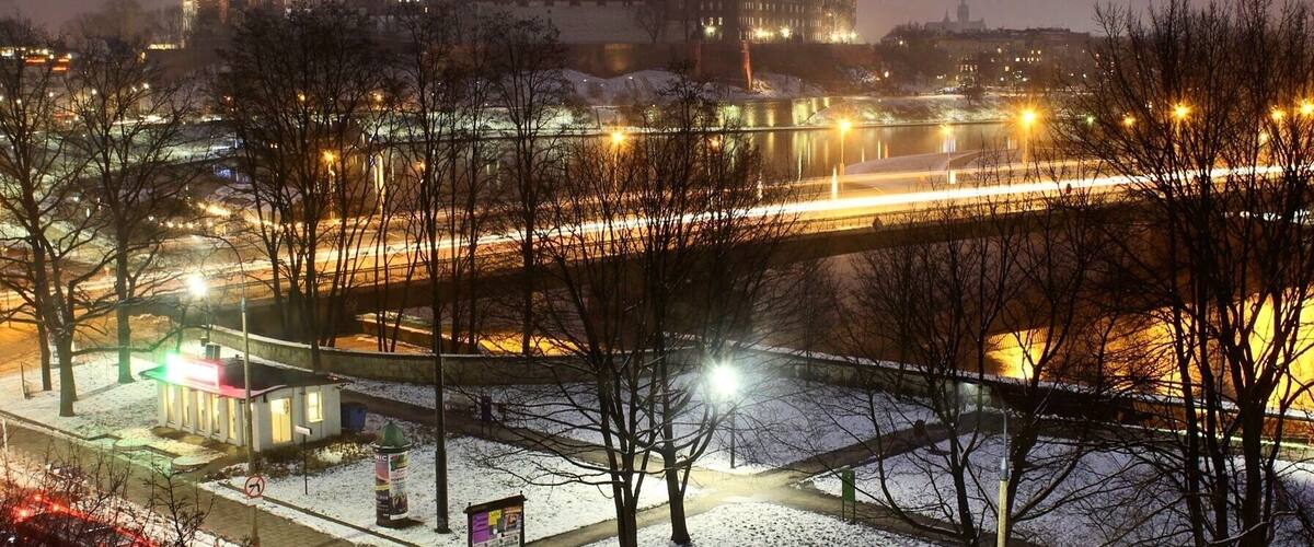 My first ever night long exposure photograph #urbanjungle