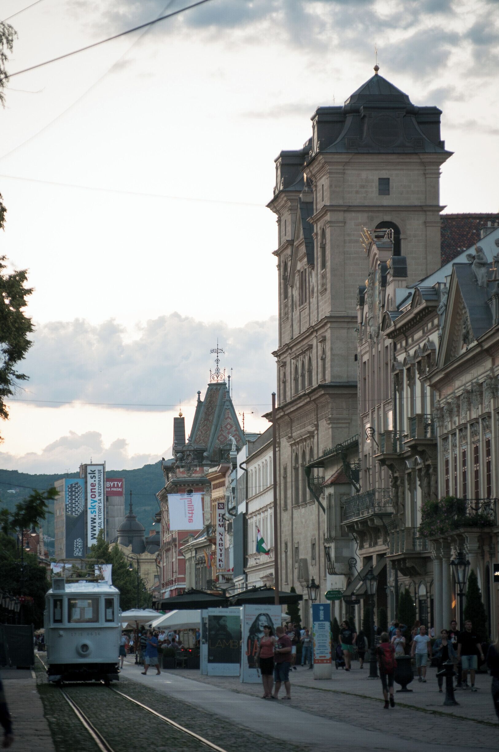 Cosy, laid-back, whitish reflections.  
Felt happy and at ease in Slovakia's East.

P.S. Read more about our stop here (link in Romanian)--
https://bit.ly/39y2f5B
