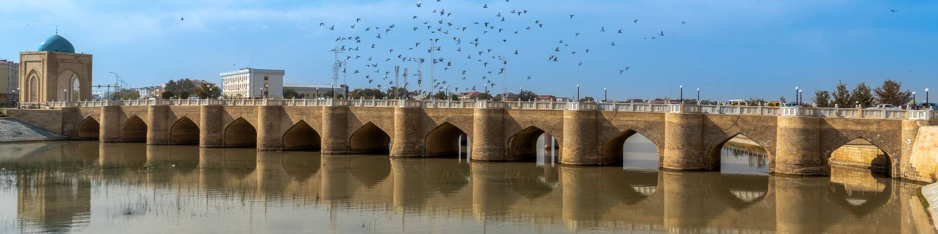 Uzbekistan, in the city of Qarshi (Karchi), the old Nicolayev Bridge in October