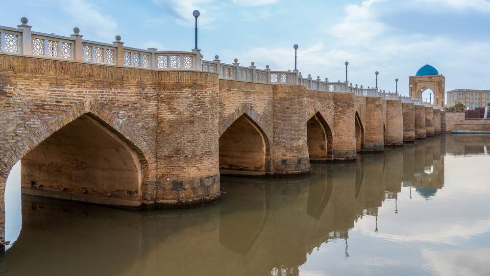 Uzbekistan, in the city of Qarshi (Karchi), the old Nicolayev Bridge in October