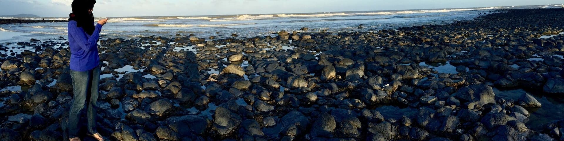 If you in Kuantan Pahang then you might want to come to this beach; pantai balok with black stones. It takes around half an hour drive from Kuantan. Black stone Balok Beach, Kuantan, Pahang, Malaysia