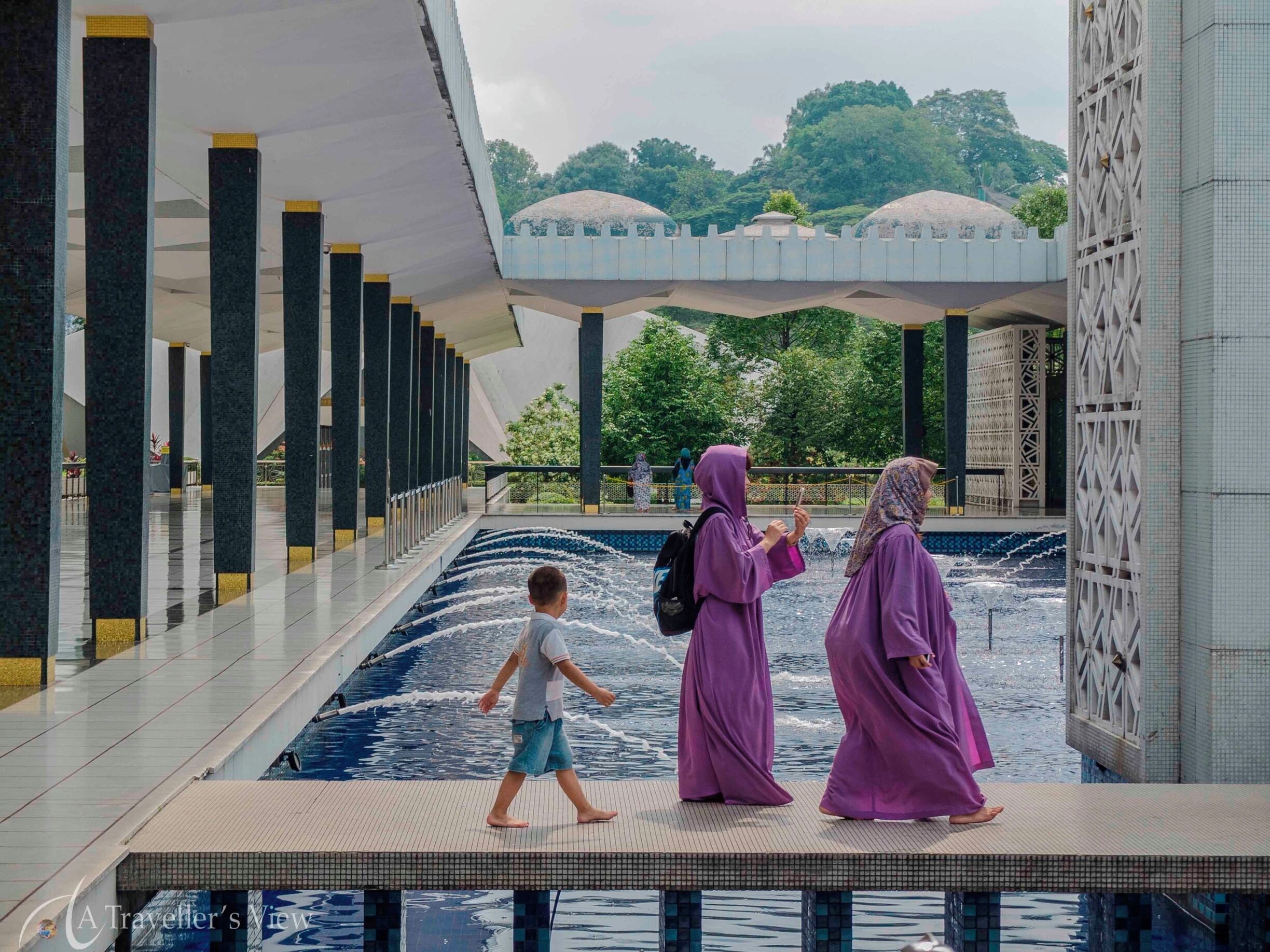 With many water features in and around the mosque, may visitors just wonder around, absorbing the space and calmness, created by these water features.

#Architecture