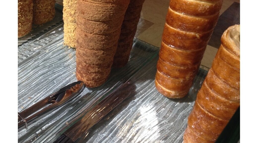 ์ค๋ฆฌ ํ๋ฅดํ๋ง์ค