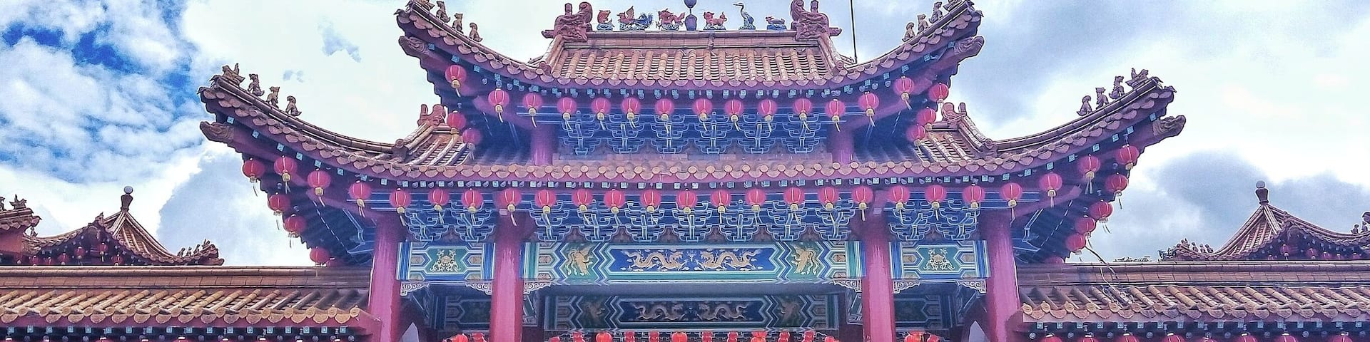 Happy Chinese New Year 2018!
This temple is one of the must visit spots in KL.
#kualalumpur
#malaysia
#details
#temple