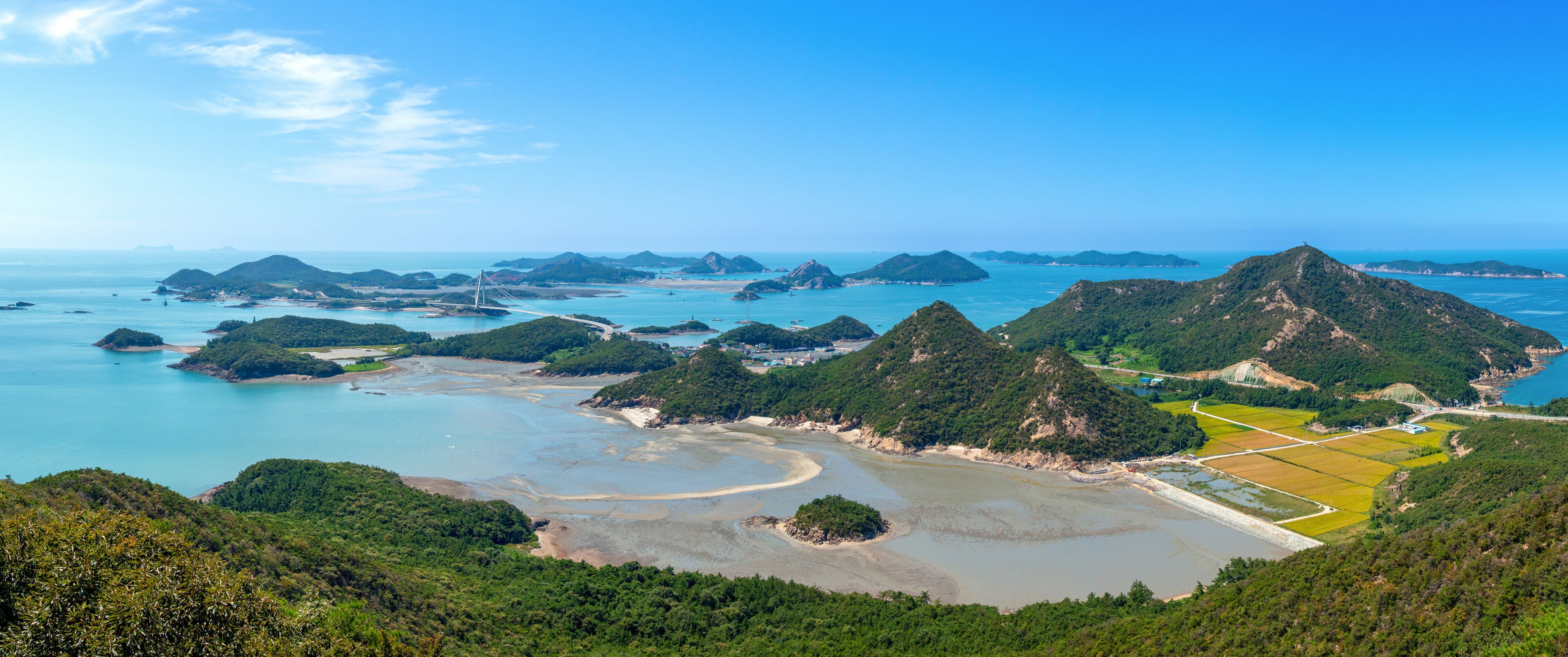 전북 군산시 고군산군도의 전경