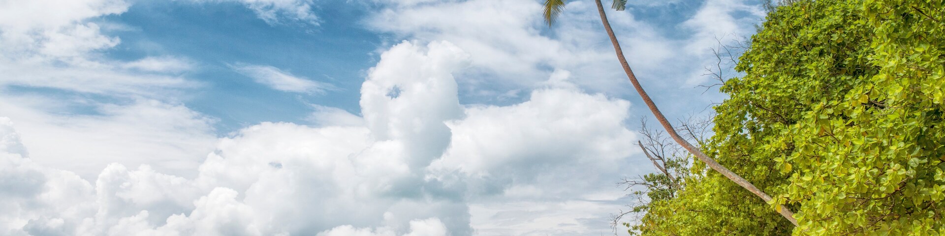Paradise beach on Lissenung island in Papua New Guinea