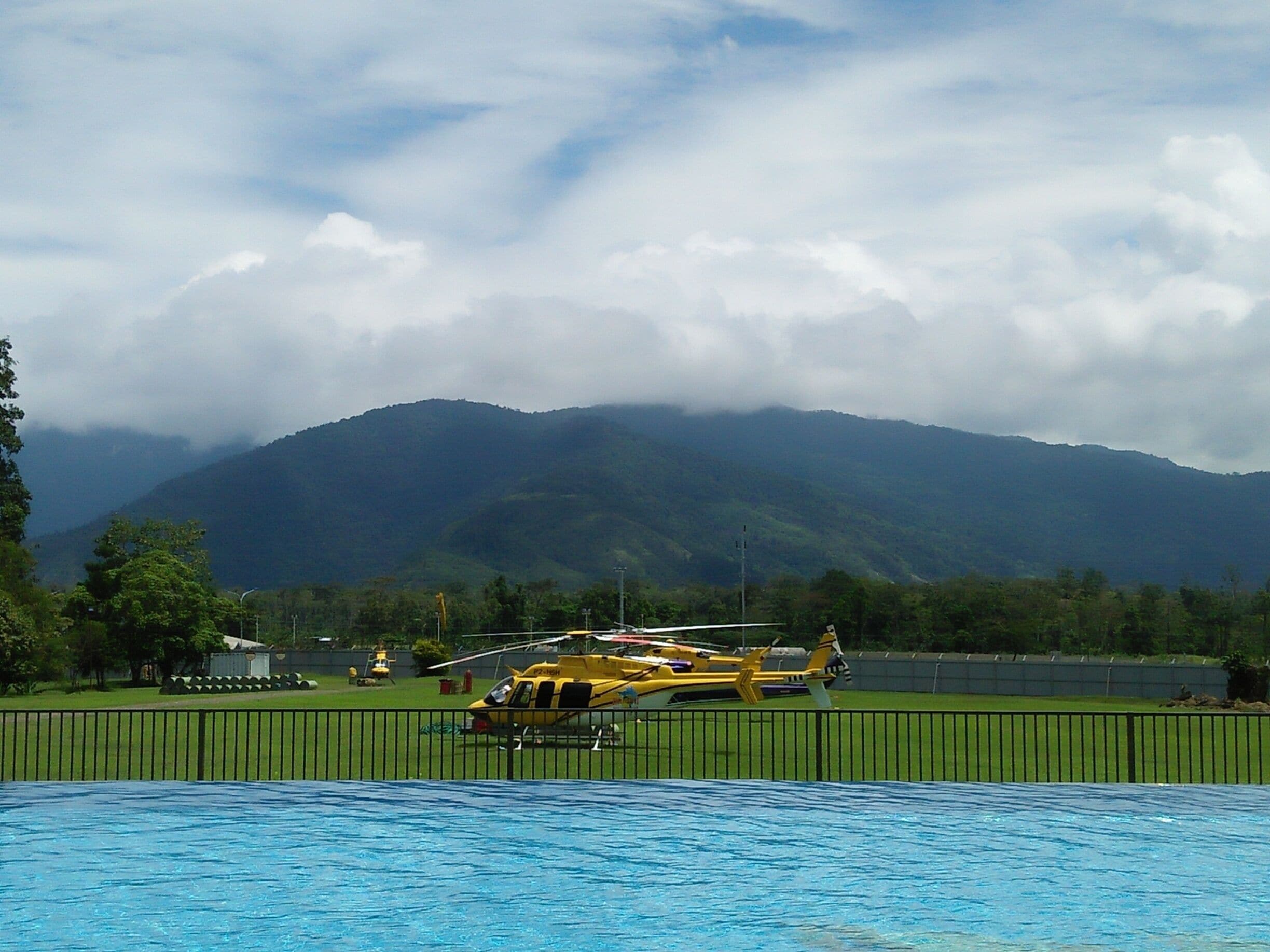 Infinity pool,  helipad, clear skies,  hot sun, green grass,  mountain view.  Where in one place can you find all these?   These has become my favorite place to unwind.  Not crowded,   so close to nature and peaceful. 