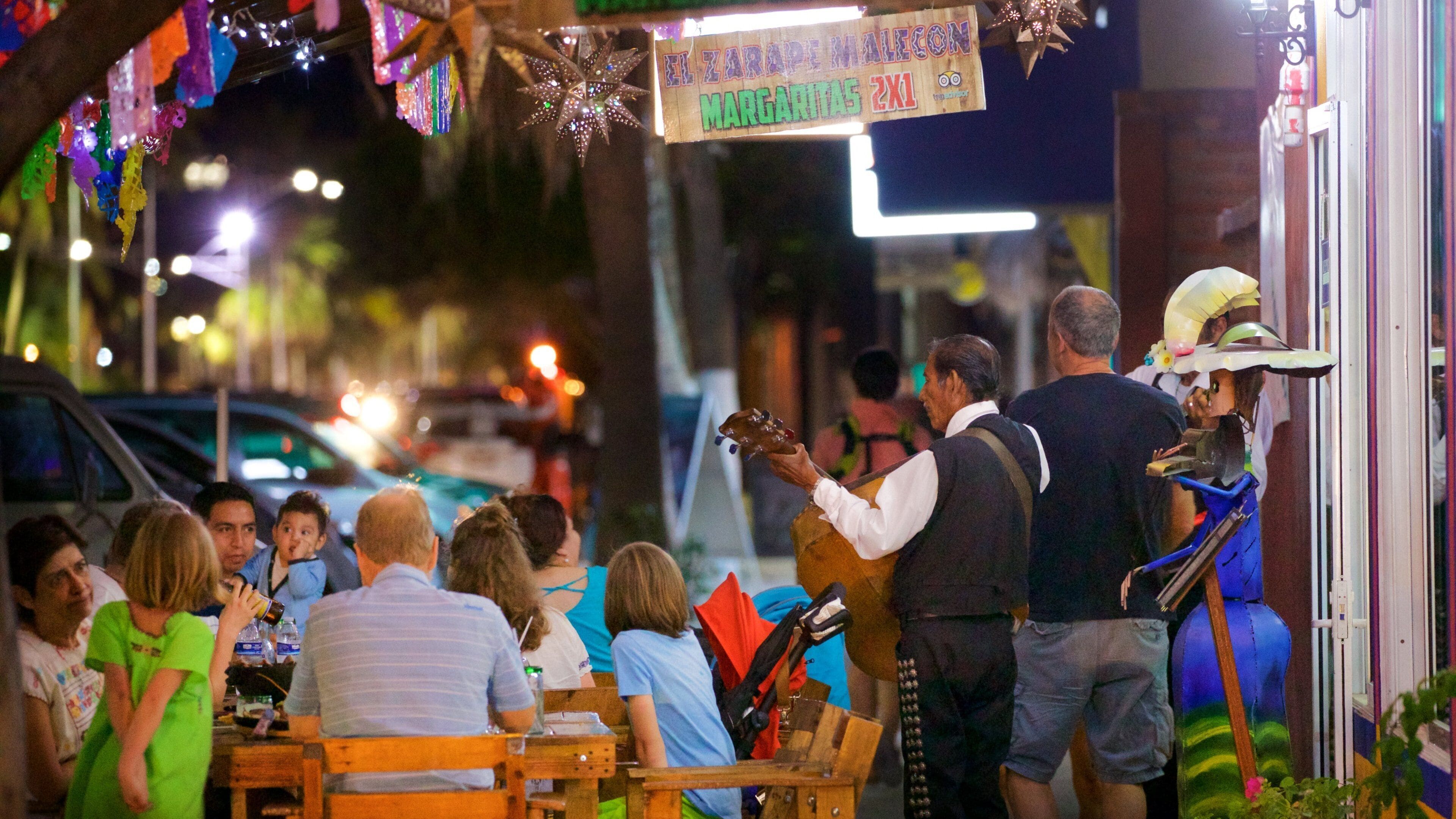 La Paz featuring music, dining out and performance art