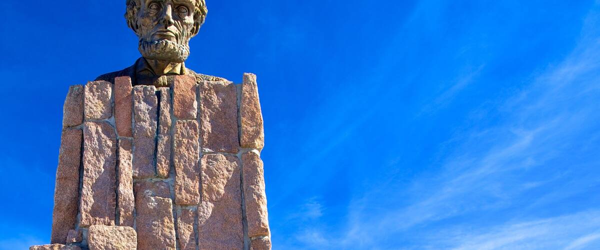 Laramie which includes a memorial and a monument