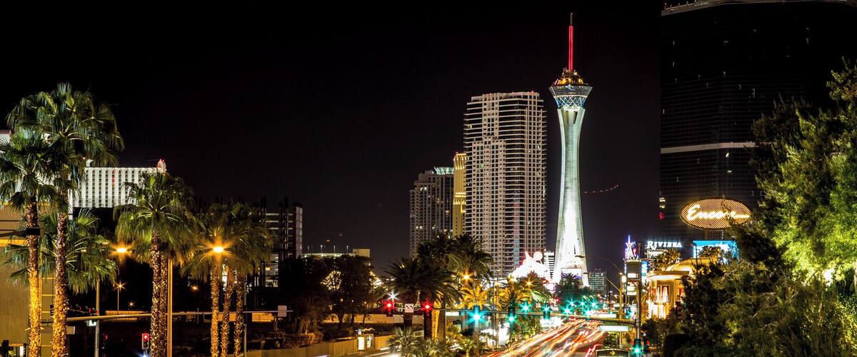 A view of the strip towards the Stratosphere Hotel & Casino.
I've been to Vegas several time, but this time I was solo for a night before flying back home so I wandered around with my camera and messed around with some long exposure.
#Stratopshere #Vegas #LasVegas #TheStrip #LongExposure