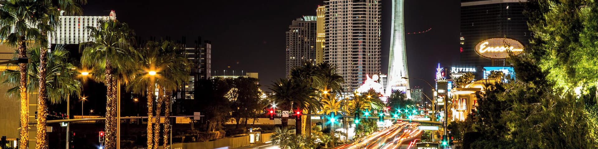 A view of the strip towards the Stratosphere Hotel & Casino.
I've been to Vegas several time, but this time I was solo for a night before flying back home so I wandered around with my camera and messed around with some long exposure.
#Stratopshere #Vegas #LasVegas #TheStrip #LongExposure