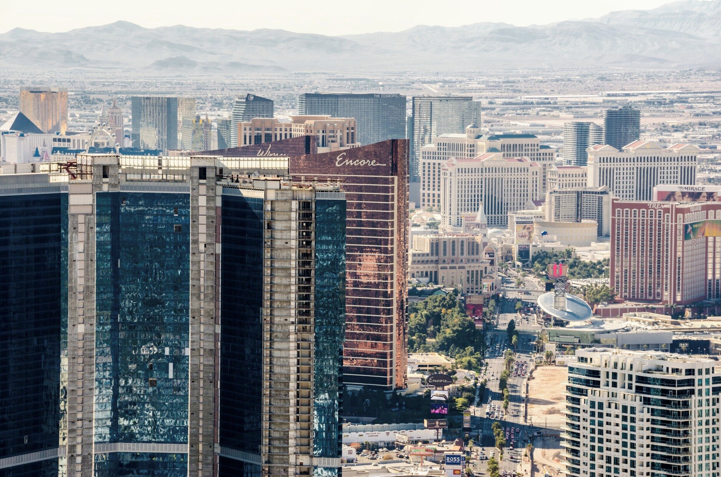 Views of Vegas from the Stratosphere
https://www.expedia.com/Las-Vegas-Hotels-Stratosphere-Hotel.h41081.Hotel-Information
#lifeatexpedia #UrbanJungle