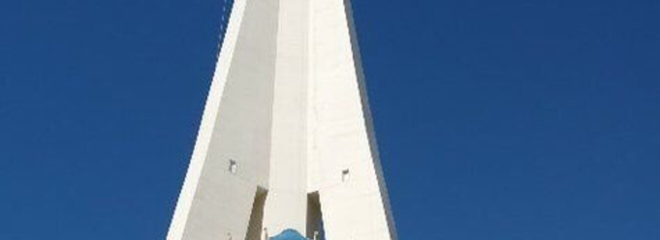 This is a cool cheap location to stay. It’s at the end of the strip. The hotel is far from everything and the walk is a bit daunting.