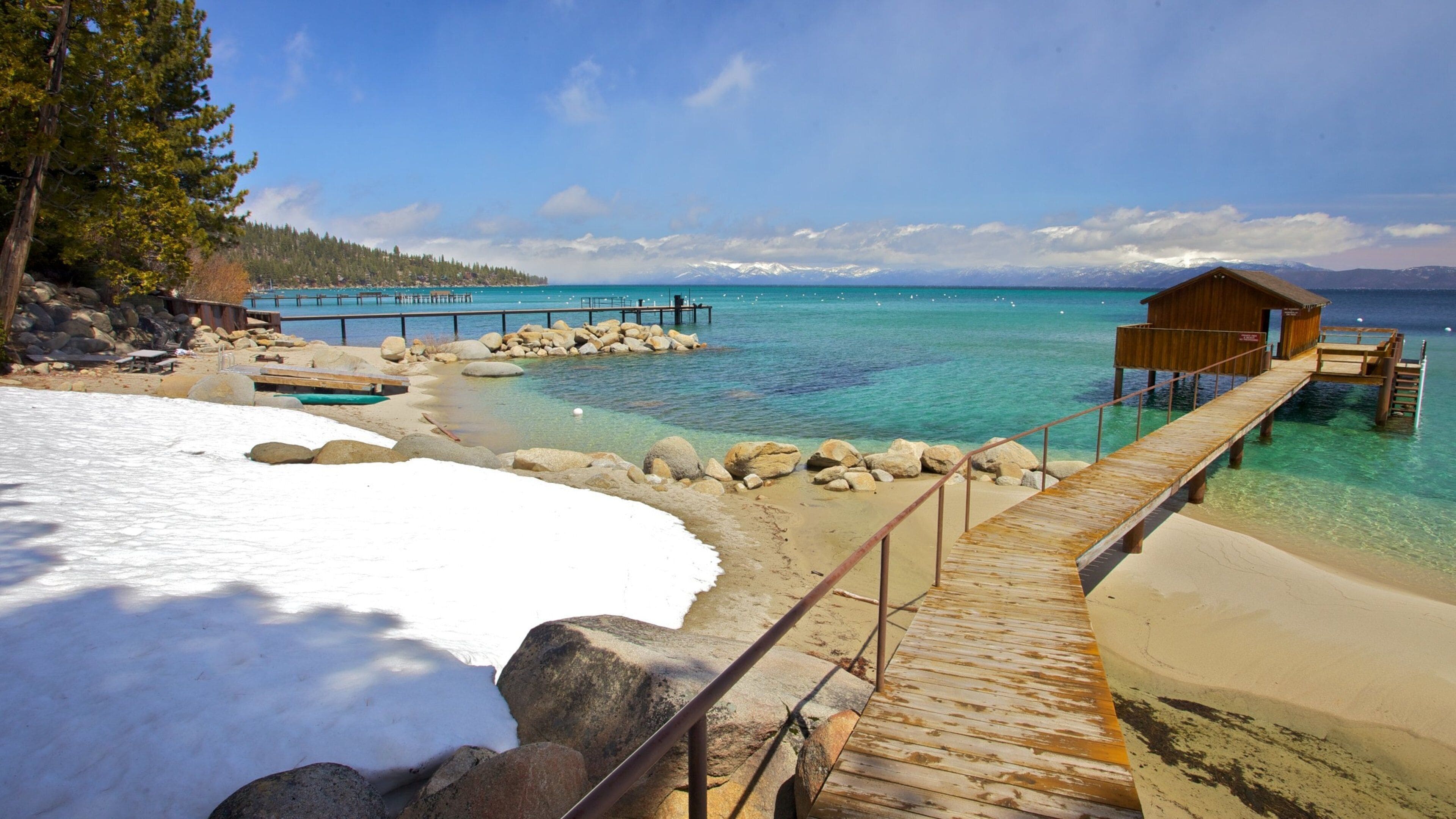 Greater Sacremento which includes a beach and general coastal views