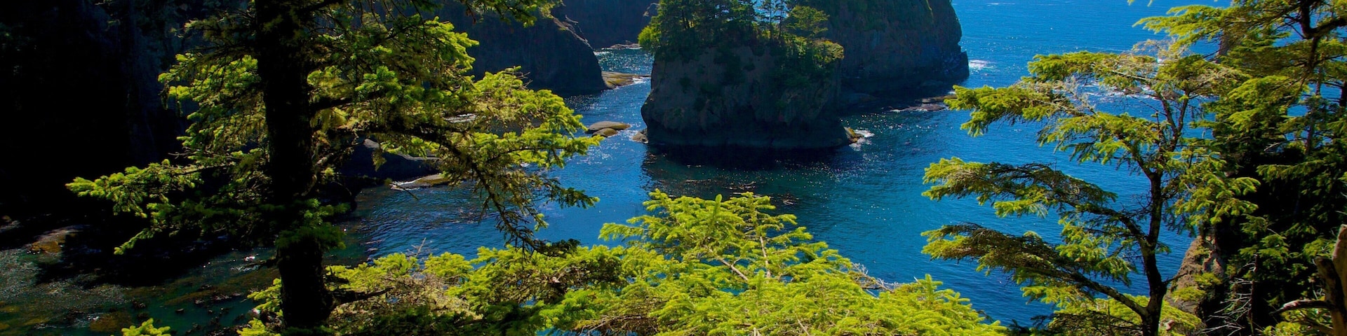 United States of America which includes island views and general coastal views