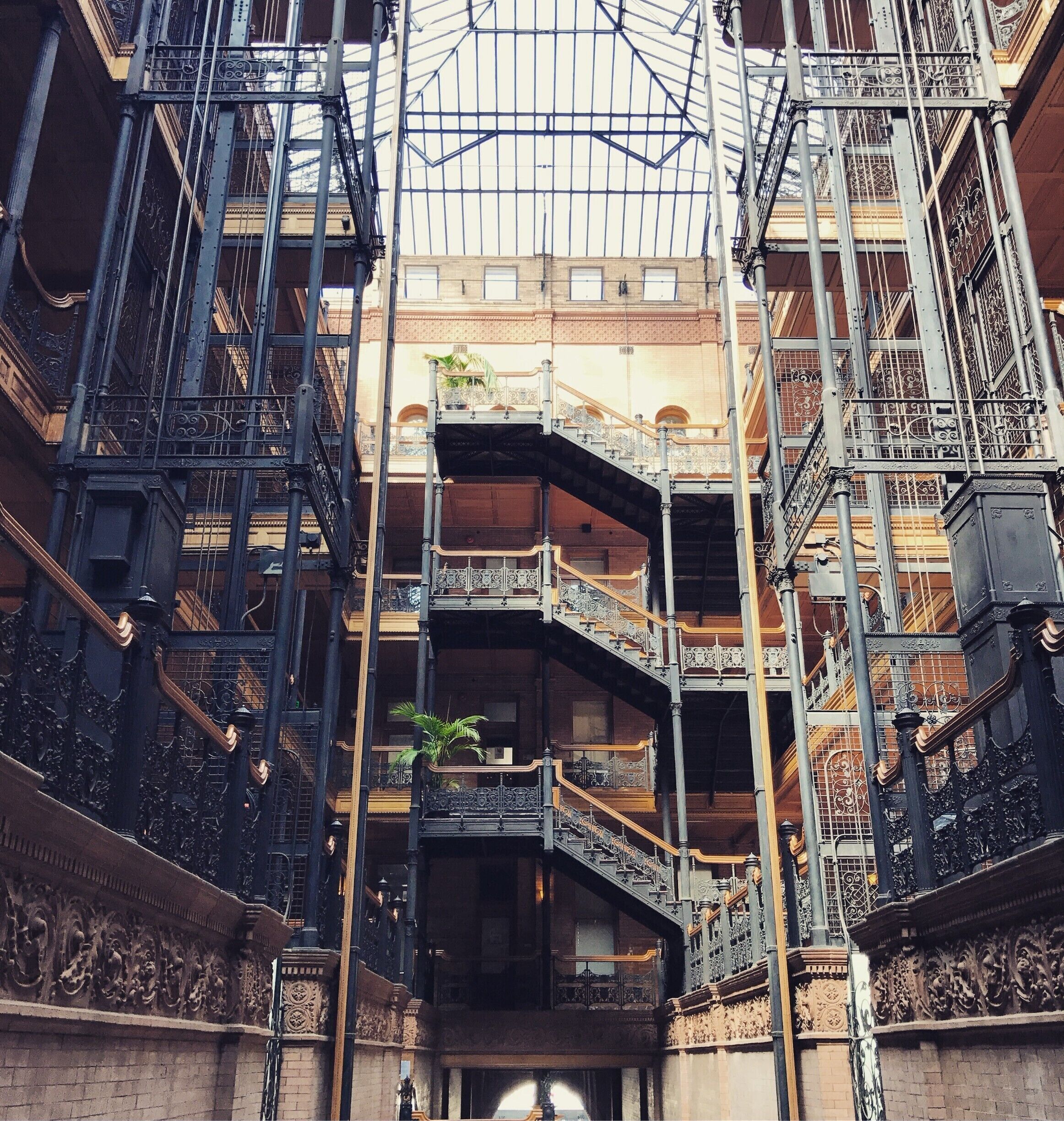 Whether you're a fan of 19th century architecture or Blade Runner or just like cool things, the interior of this DTLA landmark is a treat for the eyes.

#lifeatexpedia