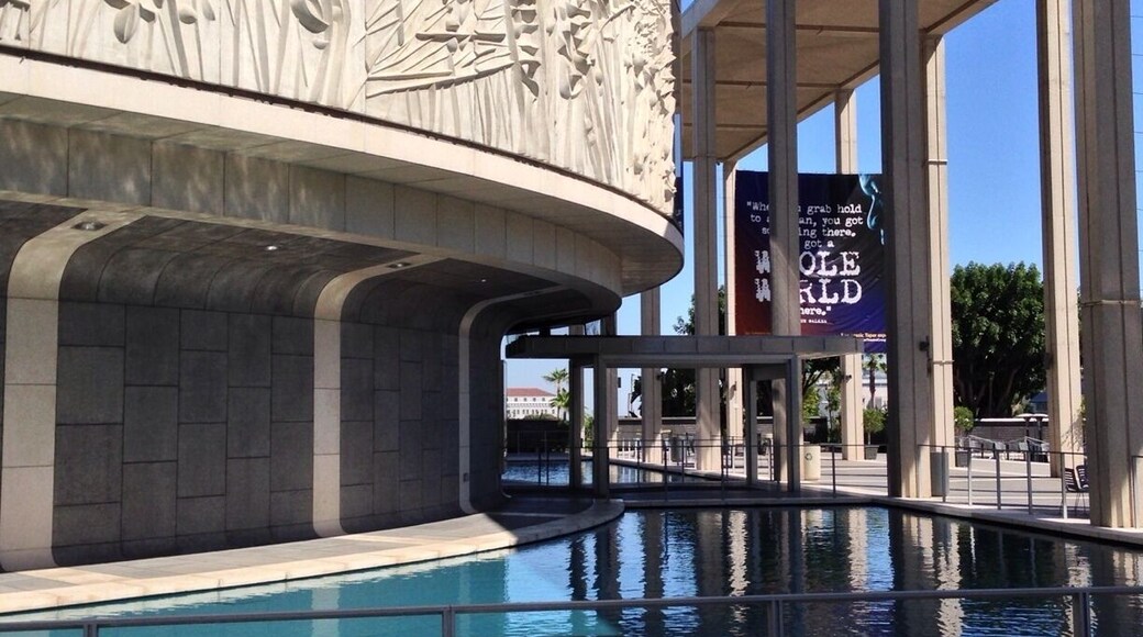 I love this little man made lake.