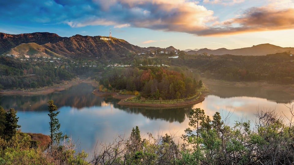A little known lake tucked away just below the Hollywood sign.
#BvSWater
#artvin #sefayamak #beautifuldestinations #igtravel #passionpassport #wonderful_places #landscapephotography #landscapes #natgeotravel #travelphoto #bestvacations #ourplanetdaily #stayandwonder #breathtaking #landscapelovers #traveldeeper #wonderlust #amazingview #worldplaces #bbctravel #beautifulplaces #nakedplanet #citybestpics #earthofficial #tasteintravel #turkeyday #discoverglobe #worldtravelpics #mountains #gooutside