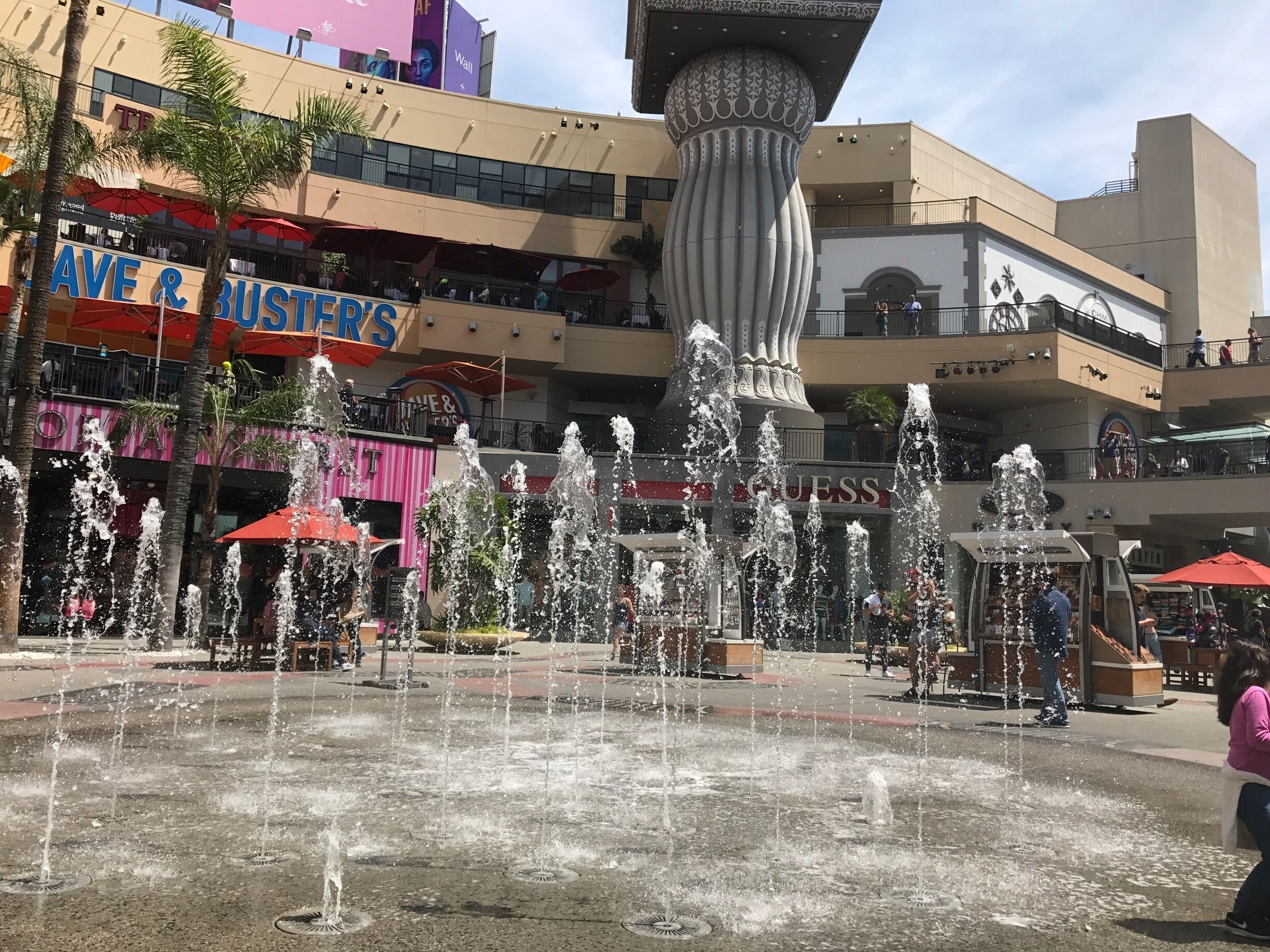 ハリウッド & ハイランドセンター