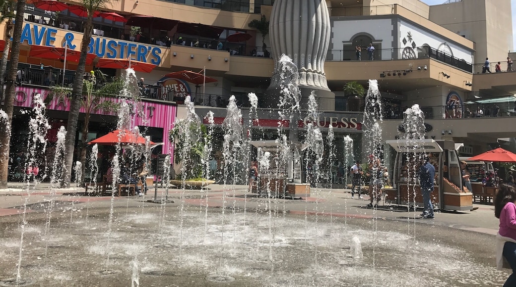 Hollywood and Highland Center