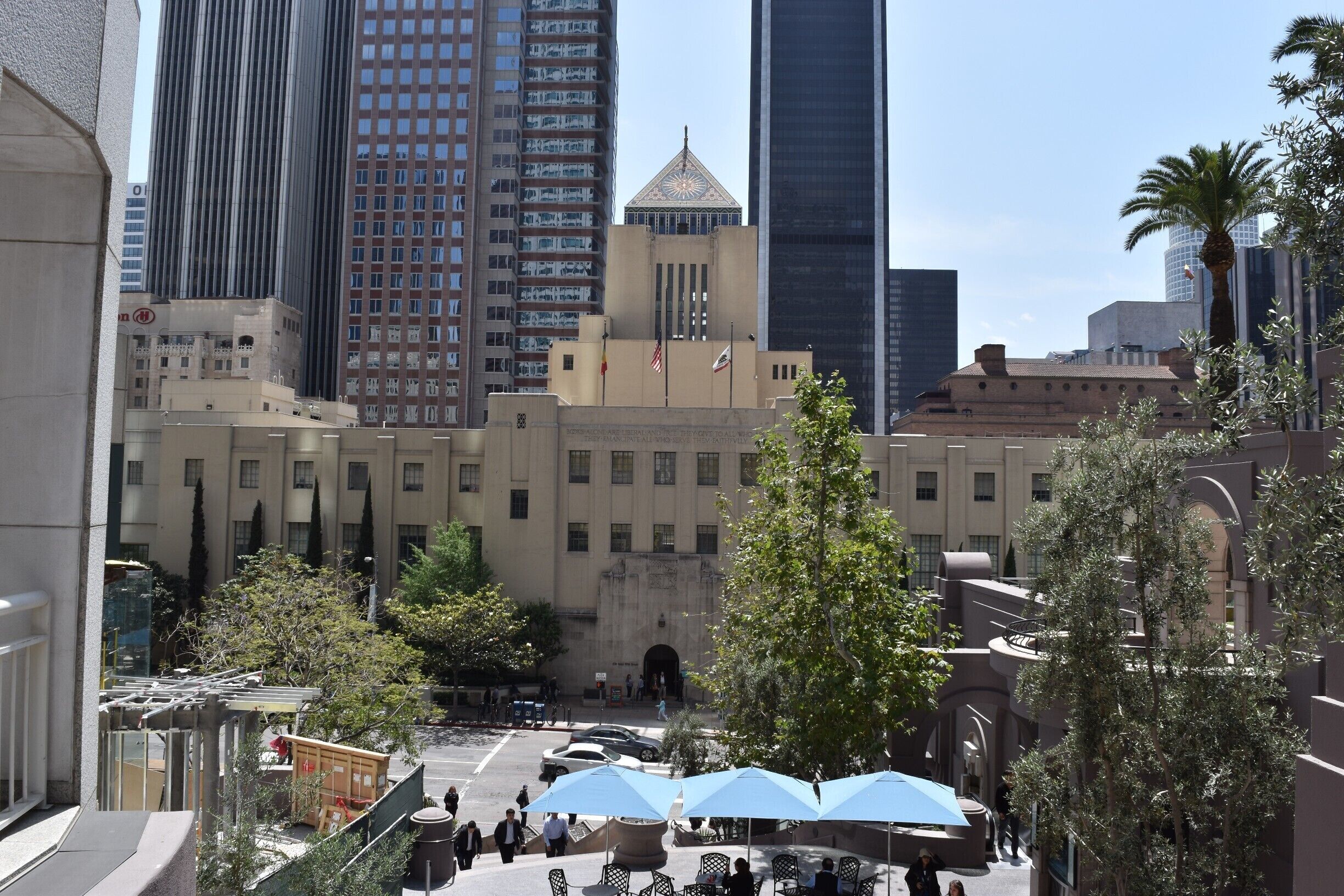 Beautiful library in the heart of Downtown...
