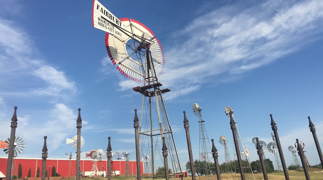A unique museum displaying a large collection of windmills that date back to different type periods. Everything from Dutch windmills to modern day wind turbines and of course the highlights being the classic late 19th and early 20th century windmills of the plains. This museum highlights how people have combined nature with technology to power their lives.