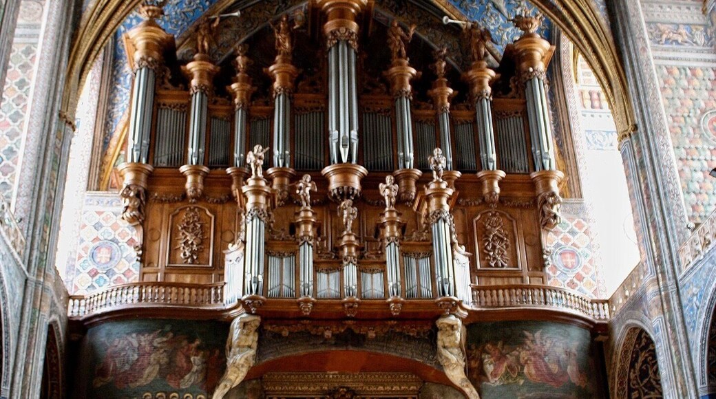 View of the inside . frescoes the last judgement Gorgeous paint ( Second posting )
https://en.m.wikipedia.org/wiki/Albi_Cathedral