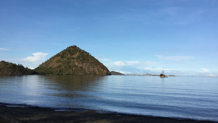 Absolute serenity 🙏🏽🙏🏿🙏🏼 Pristine beach and a wonderful accommodation.