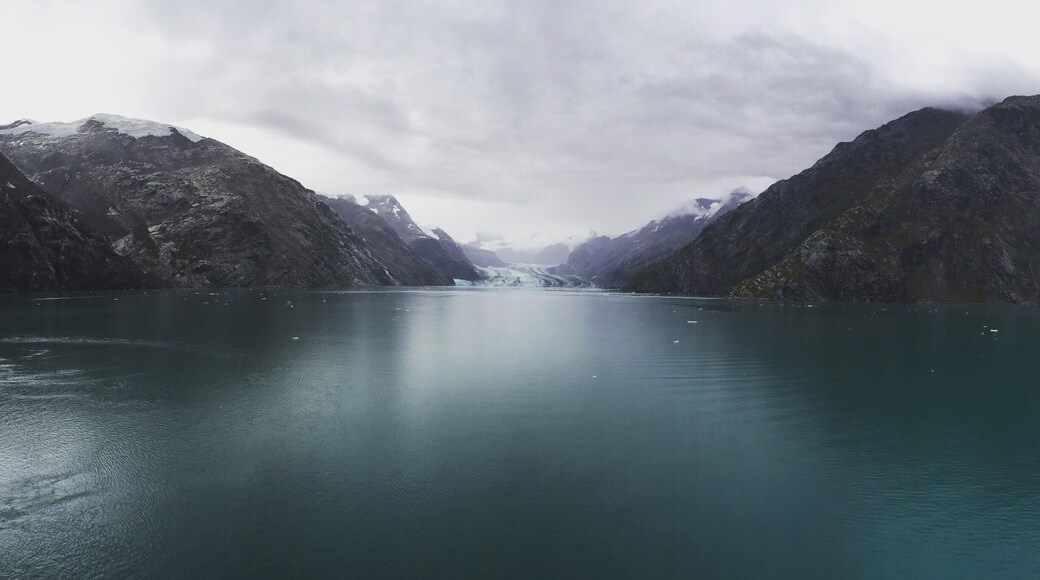 Since Lens4Change doesn't go back as far as Erin and I do...posting one of our favorite photos from each of the 17 countries we've been to in the last 5 years. #1 being the #usa. Photo from our Alaska cruise in 2015 with Princess Cruises. #lens4change