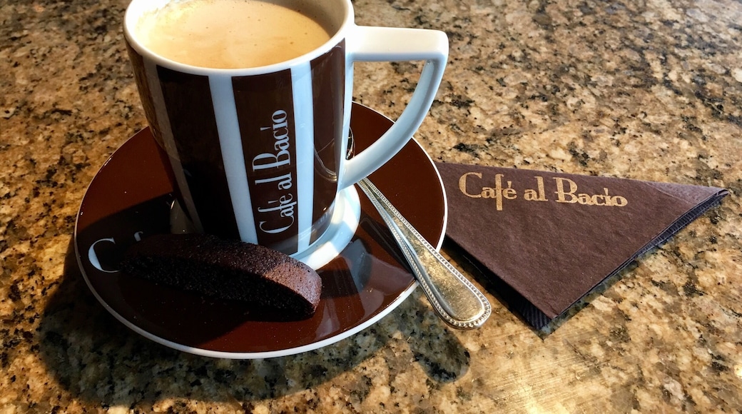 After a cold morning approaching and leaving Hubbard Glacier, it was time for a hot beverage.
#Alaska #cruise #coffee
(Sept 2017)