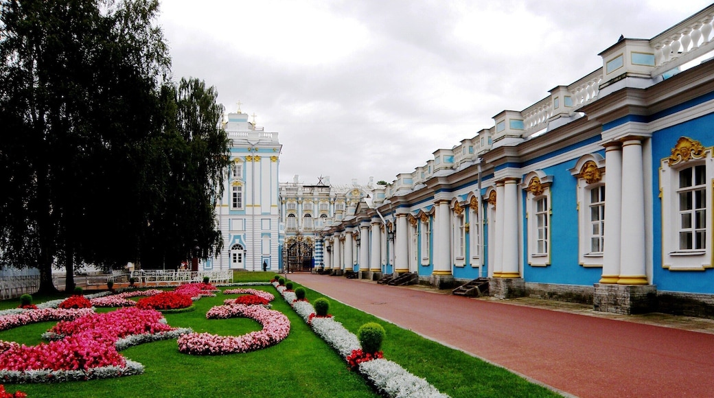 Even on a cloudy day the palaces of St Petersburg are #stunningstructures colorful and manicured outside and equally elaborate on the inside.