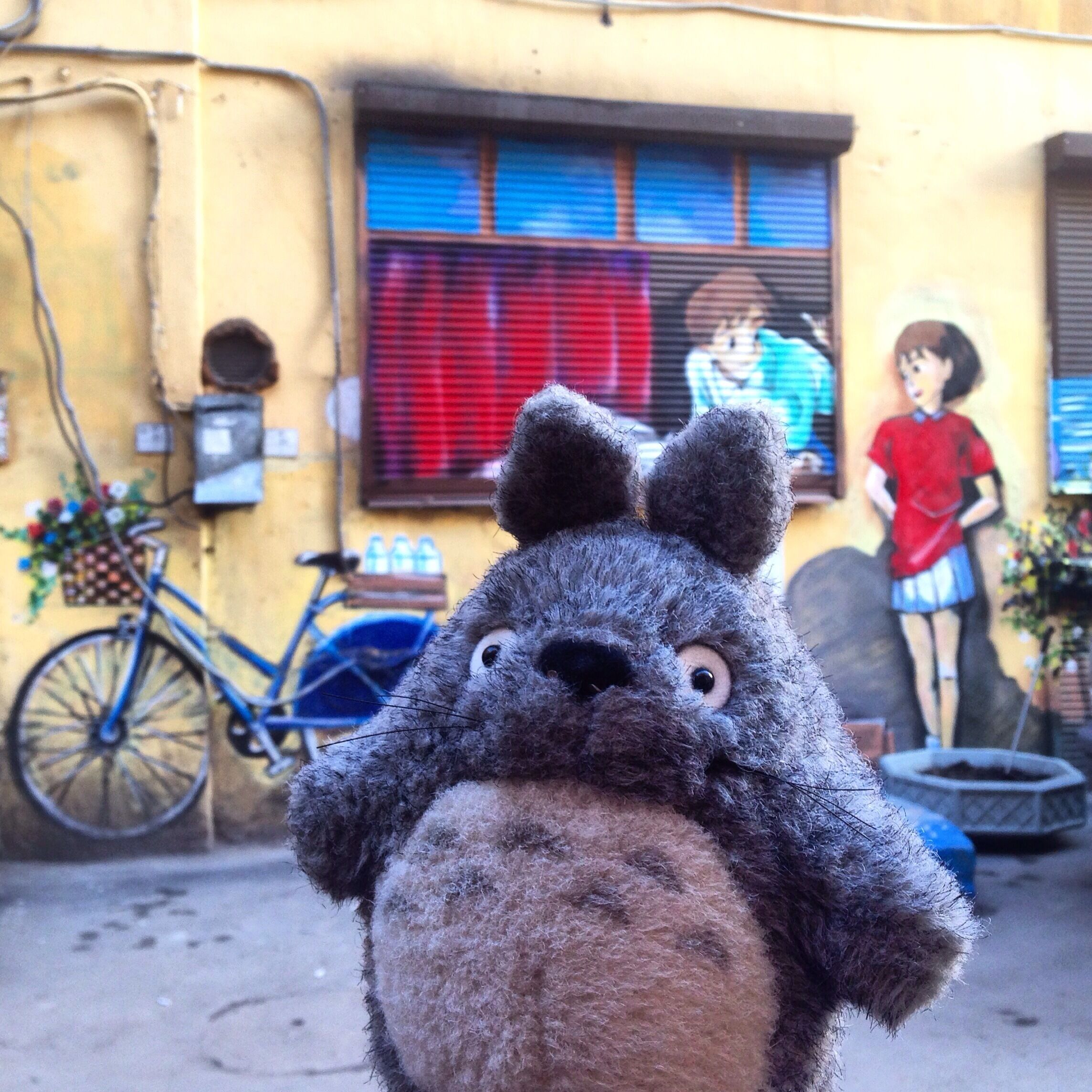 Found this masterpiece in a tiny yard close to railway station. This is a scene from "Whisper of the heart" movie. I guess  studio Ghibli fans would love to see it! #studioghibli #streetart #anime #stpetersburg #russia