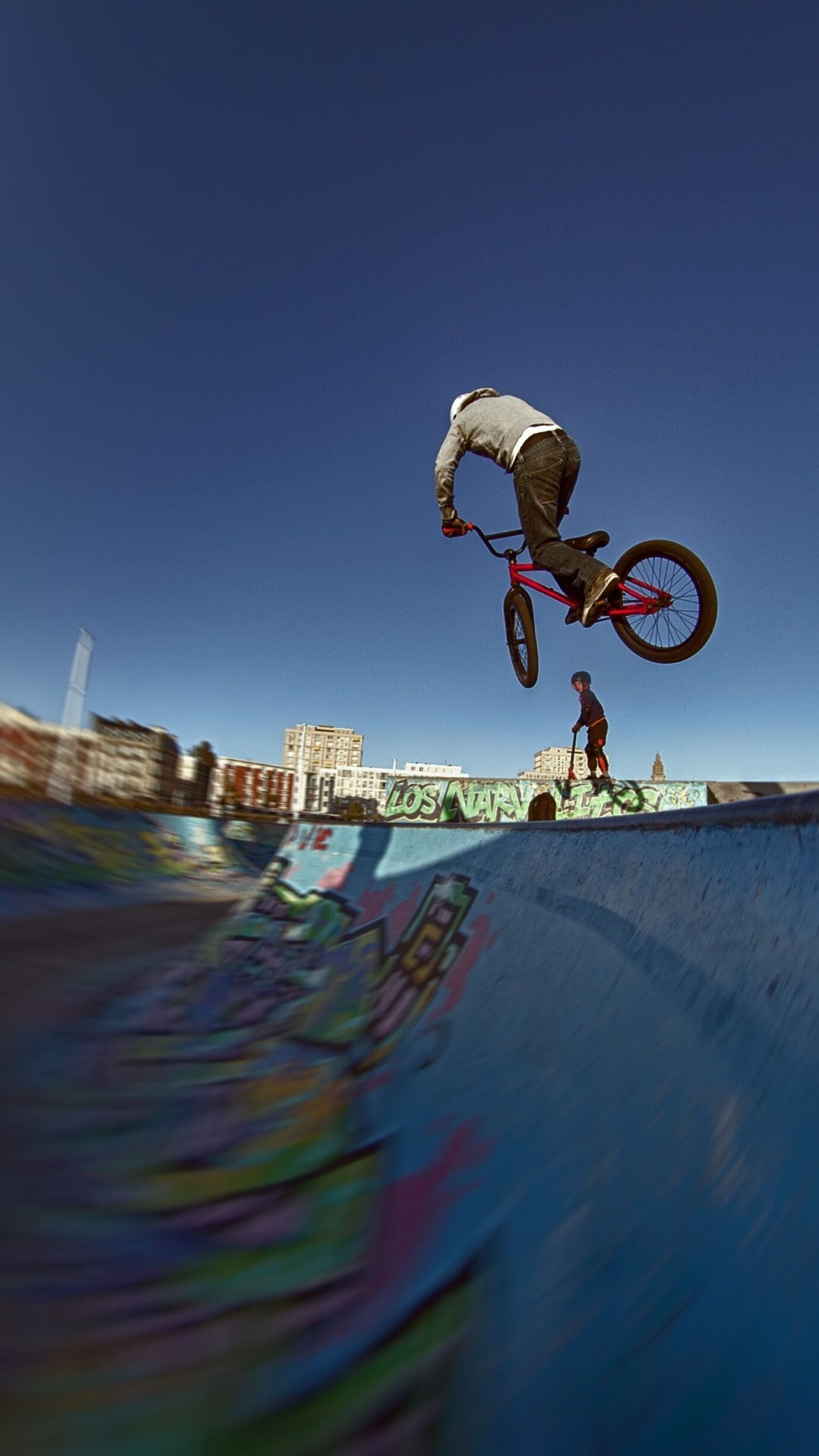 The skate park of Le Havre. Just on the beach side. Always some funny guys who jump and slide !