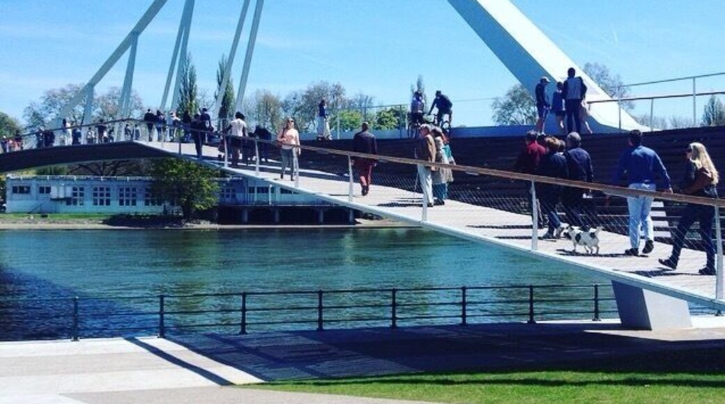 Inauguration de la nouvelle passerelle au parc de la Boverie
