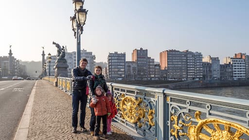 Family in Liege in winter