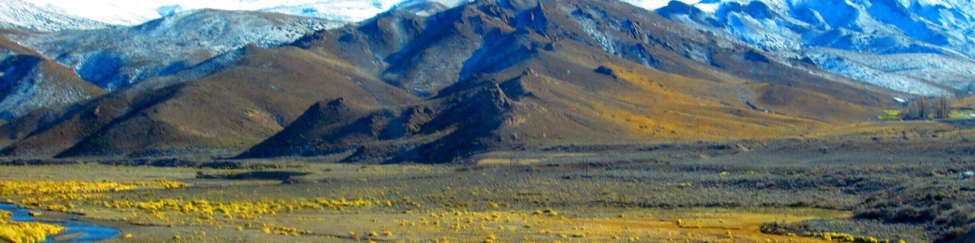 On our way to Valle de las Leñas, this vast valley, surrounded by different Cerros.