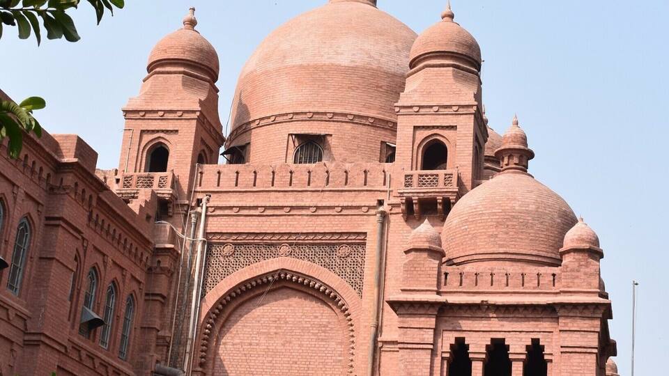 Last day in Pakistan. We visited the Lahore Museum. We had to do a walk-through. Museum has way too much to absorb in one visit.