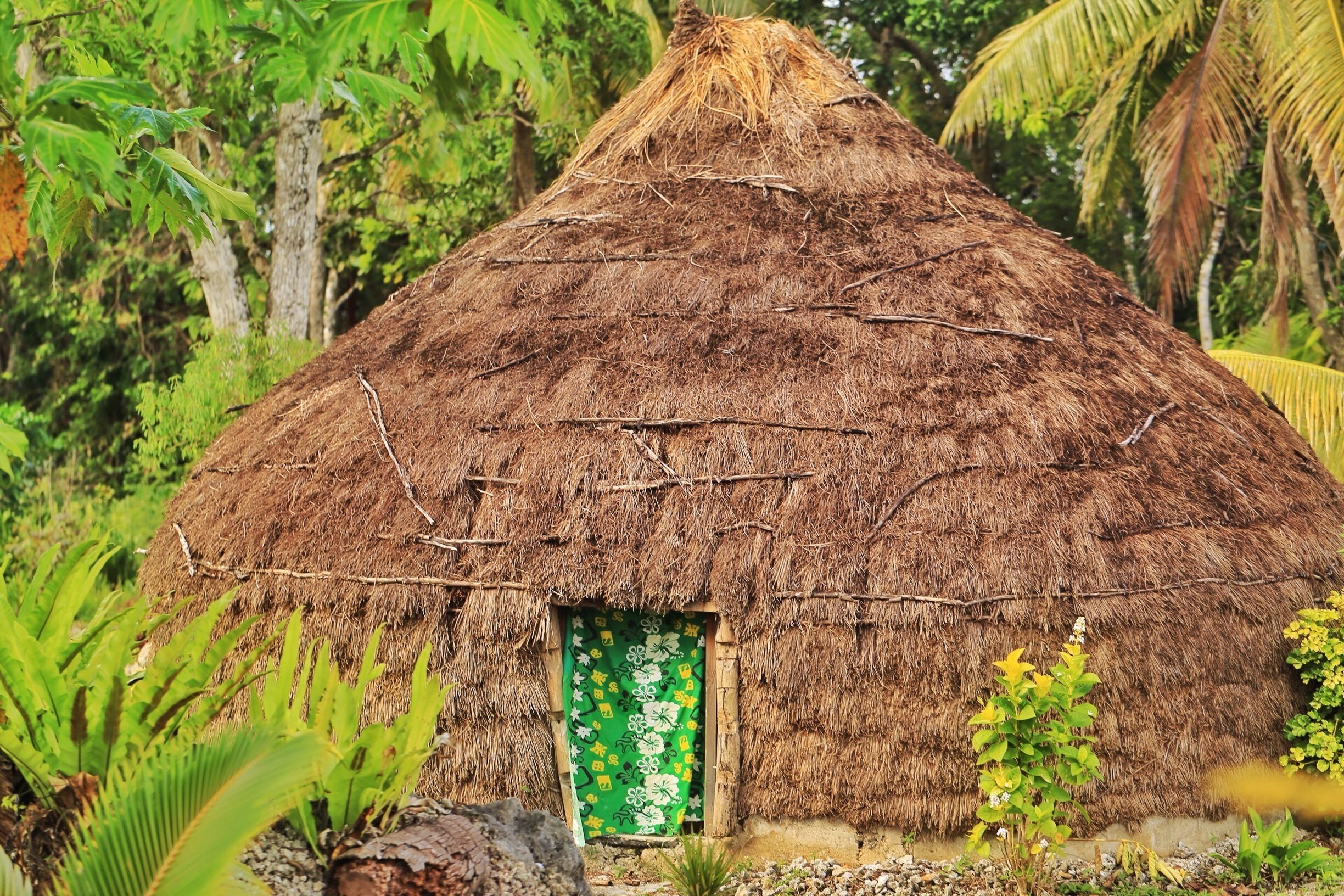 While we were on the islands we saw lots of these beautiful traditional huts, built by the indigenous French Kanak people 