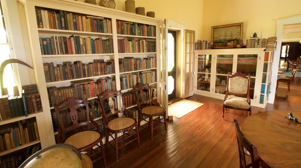 Lihue showing interior views