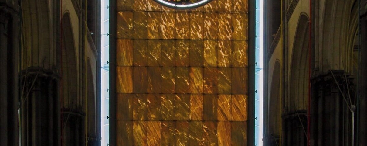 Another interior shot of the Notre Dame de la Treille.
Canon 100D
Sigma 18-35mm