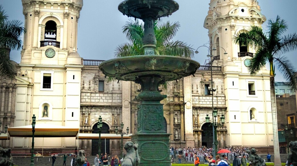 Construction on Lima’s first cathedral started in the 1530’s but the current structure not completed until the 1750’s due to earthquakes. It was rebuilt in 1940 after another devastating earthquake. It is located in Plaza De Armas (Plaza Mayor), in the Historical Center of Lima. Lima’s historical center was added to the list of UNESCO World Heritage Sites in 1988.