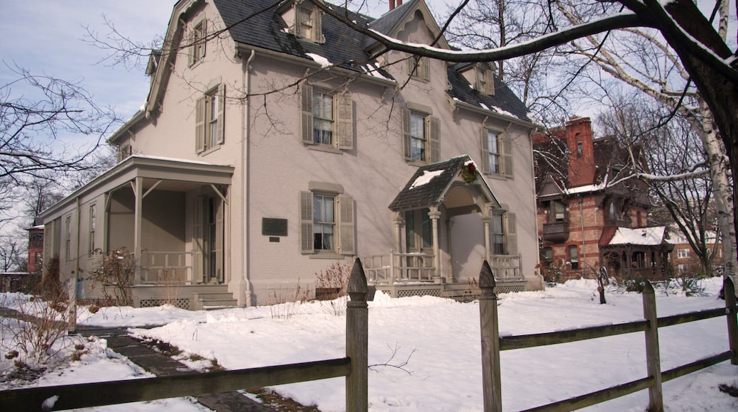 ハートフォード 表示 雪 と 家屋