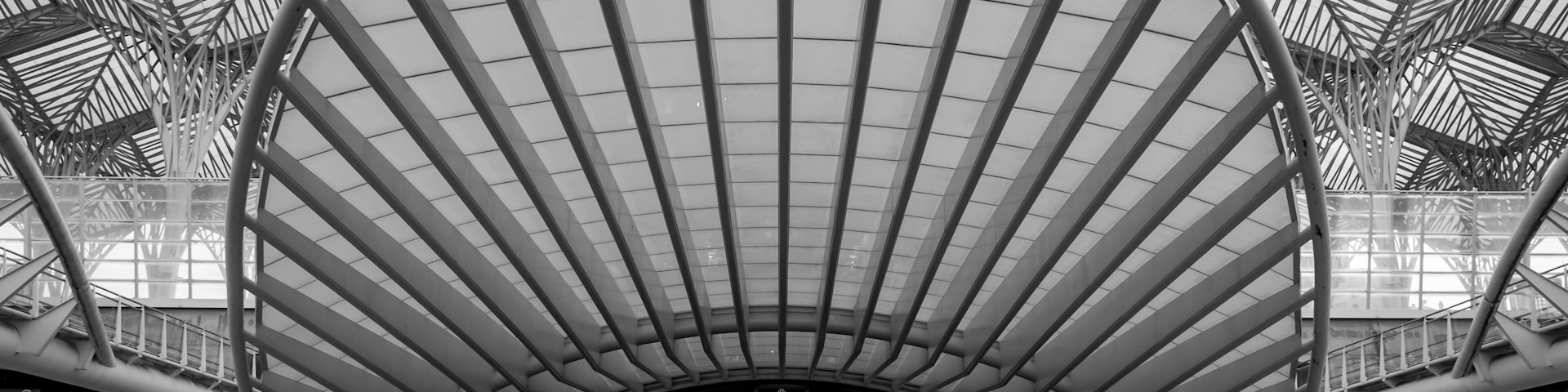 Walking in #Lisbon !
#visitportugal #igersportugal #portugalalive #portugalcomefeitos #portugal #sharing_portugal #topportugalphoto #discoverportugal #ig_portugal #portugal_em_fotos #super_portugal #portugalvisuals #portugalemclicks #findout_portugal #amar_portugal #portugallovers #TopLisbonPhoto #super_lisboa #toplisbonphoto #ilovelisboa #architecture #streetphotography #blackandwhite #travel #lisboa #monochrome #lisboncommunity #blackwhite #streetphotography_bw