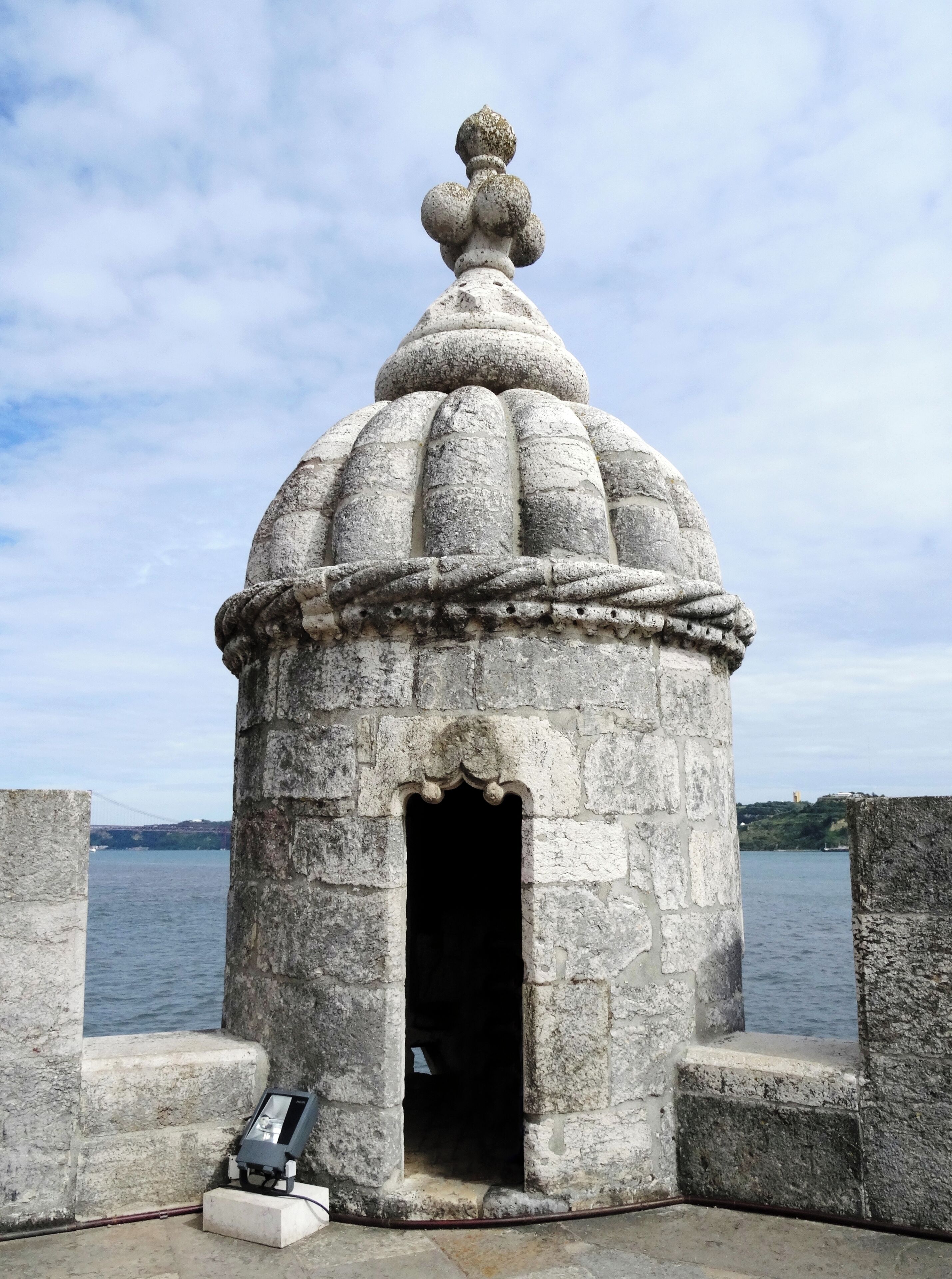 #Portugal #Lisbon #Lisboa

Torre de Belém - Lisboa - Portugal

Saindo de Lisboa, a bordo de um navio de cruzeiro, fui apreciando toda a beleza da cidade de Lisboa. Uma das atrações que mais me chamou a atenção foi a belíssima Torre de Belém. Resolvi naquele momento que voltaria e de fato voltei. A torre, em estilo manuelino, foi construída no início do século XVI pelo arquiteto e escultor Francisco de Arruda. Já foi forte, calabouço, alfândega e farol. A Torre de Belém é Patrimônio Mundial da Unesco desde 1983 e uma das sete Maravilhas de Portugal.

Leaving Lisbon, aboard a cruise ship, I was enjoying all the beauty of the city of Lisbon. One of the attractions that most attracted my attention was the beautiful Torre de Belém. I decided at that moment that I would return and in fact I returned. The tower, in Manueline style, was built in the early 16th century by the architect and sculptor Francisco de Arruda. It was fort, dungeon, customs, and lighthouse. The Torre de Belém is a UNESCO World Heritage Site since 1983 and one of the Seven Wonders of Portugal.