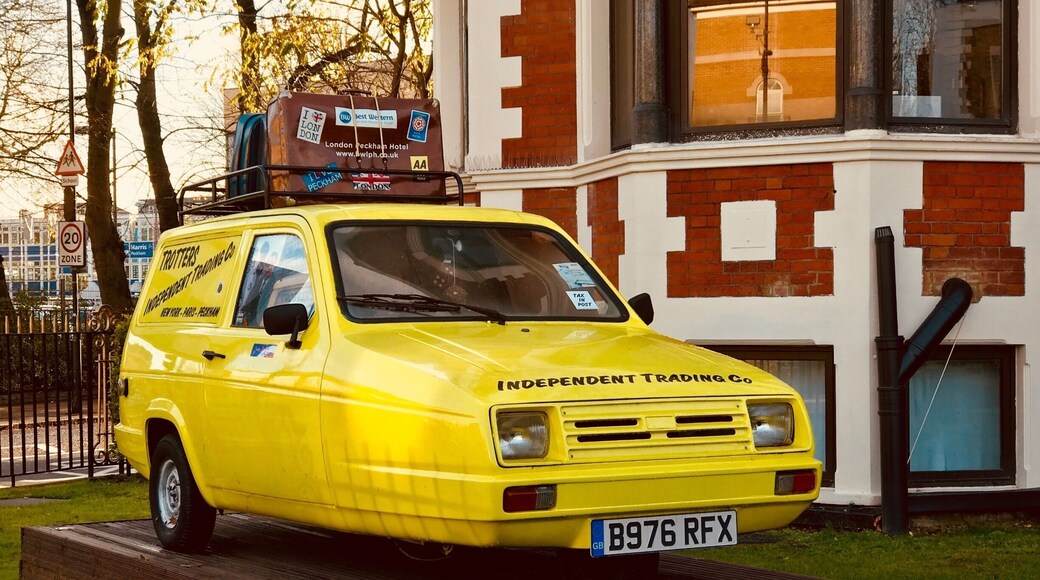 'Only Fools and Horses' themed hotel.
Nearest station: Peckham Rye.