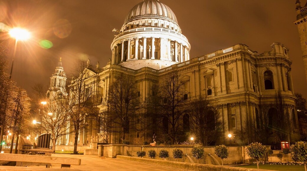 London is an amazing city with plenty to see you need at least 3 days to get around the big attractions. I've been around 10 times and I've still not seen everything.