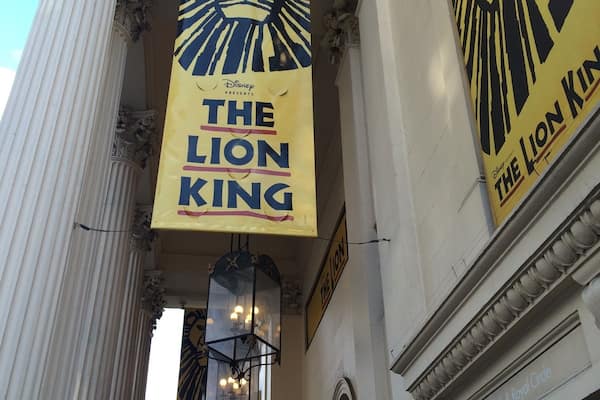 The best theatre show I've ever seen! At the Luceum Theatre London!🏛