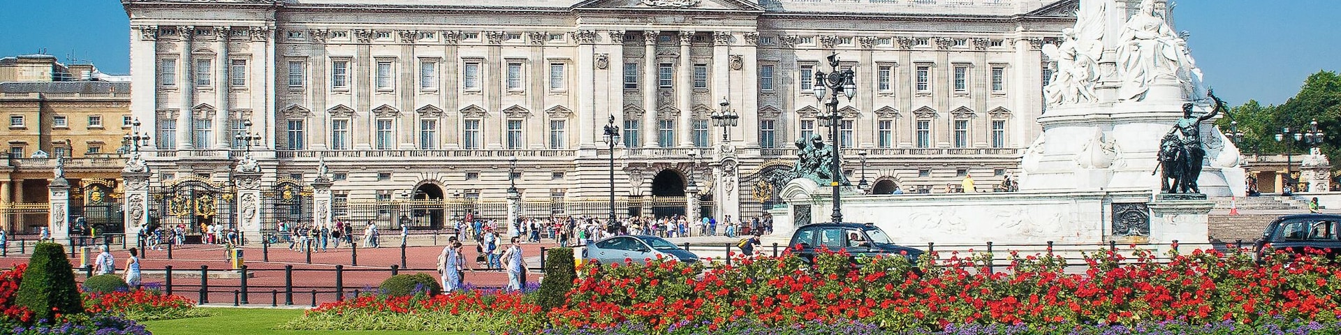 Did you know that the famous London landmark Marble Arch used to stand in front of Buckingham Palace? It served as the ceremonial entrance to the palace until it was moved to the corner of Hyde Park in 1847 to make way for the east wing.