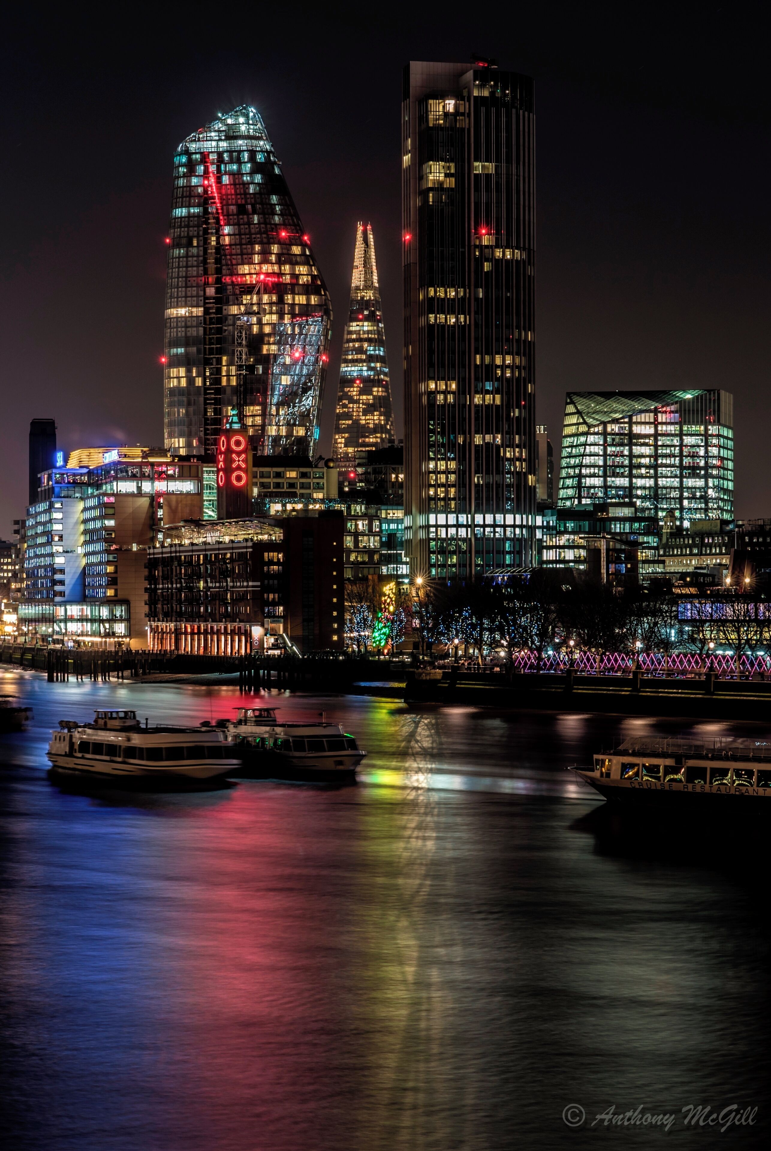 Stood actually on the Bridge, a bit busy with all the people walking by, but doable.

Shot whilst Lumiere London 2018 was on.